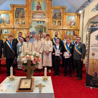 Brotherhood members, clergy and guests after the installation